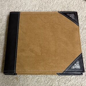 Precious Memories Deluxe Tan and Black scrapbook Album